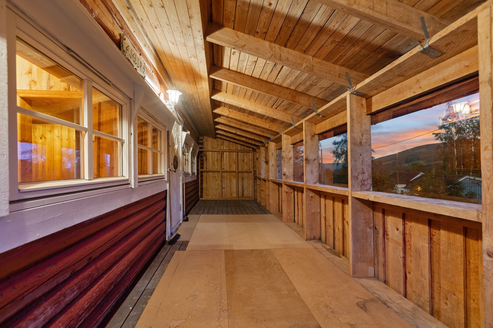 Overbygget inngangsparti. Galleribilde