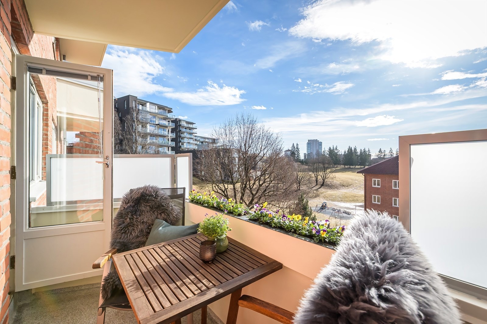 Velkommen til Edvard Griegs allé 3B, presentert av Silje Heggø v. Nordvik! Galleribilde