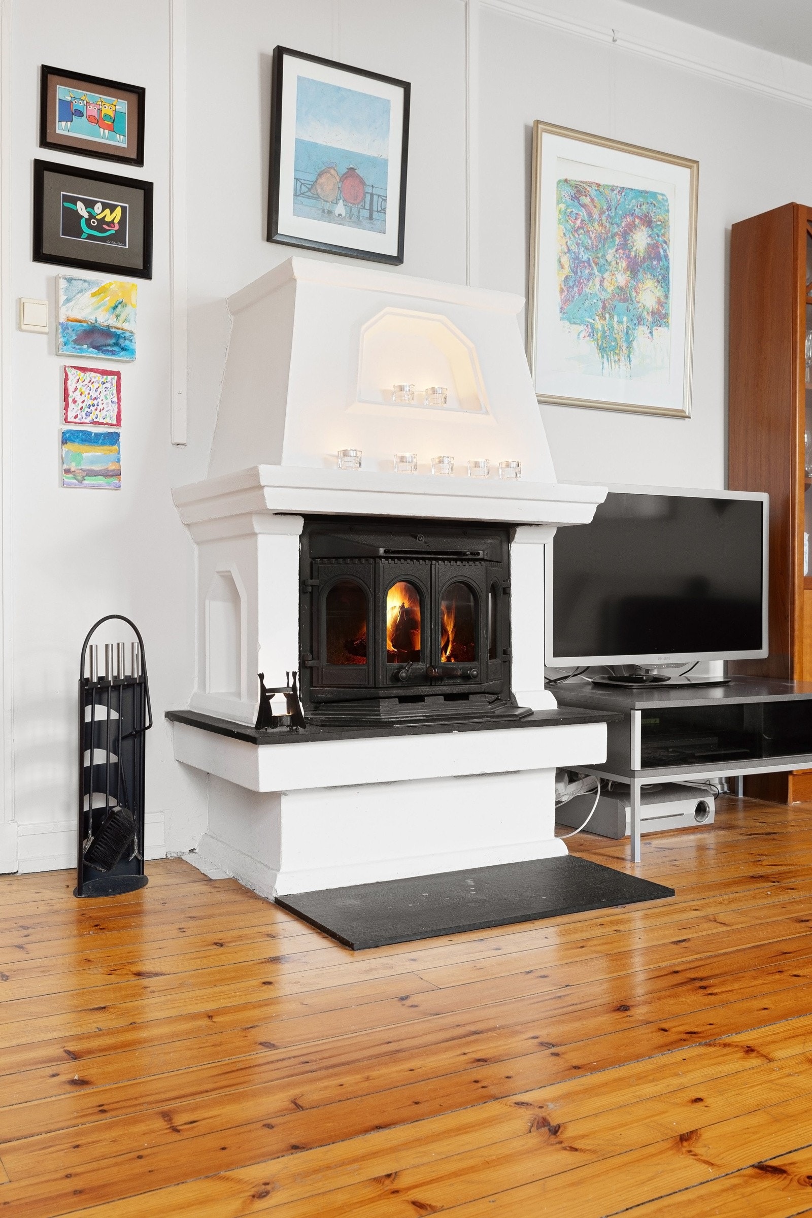 Peisinnsats som gir godt med varme og kos. Pipeløp ble rehabilitert i 2023 Galleribilde