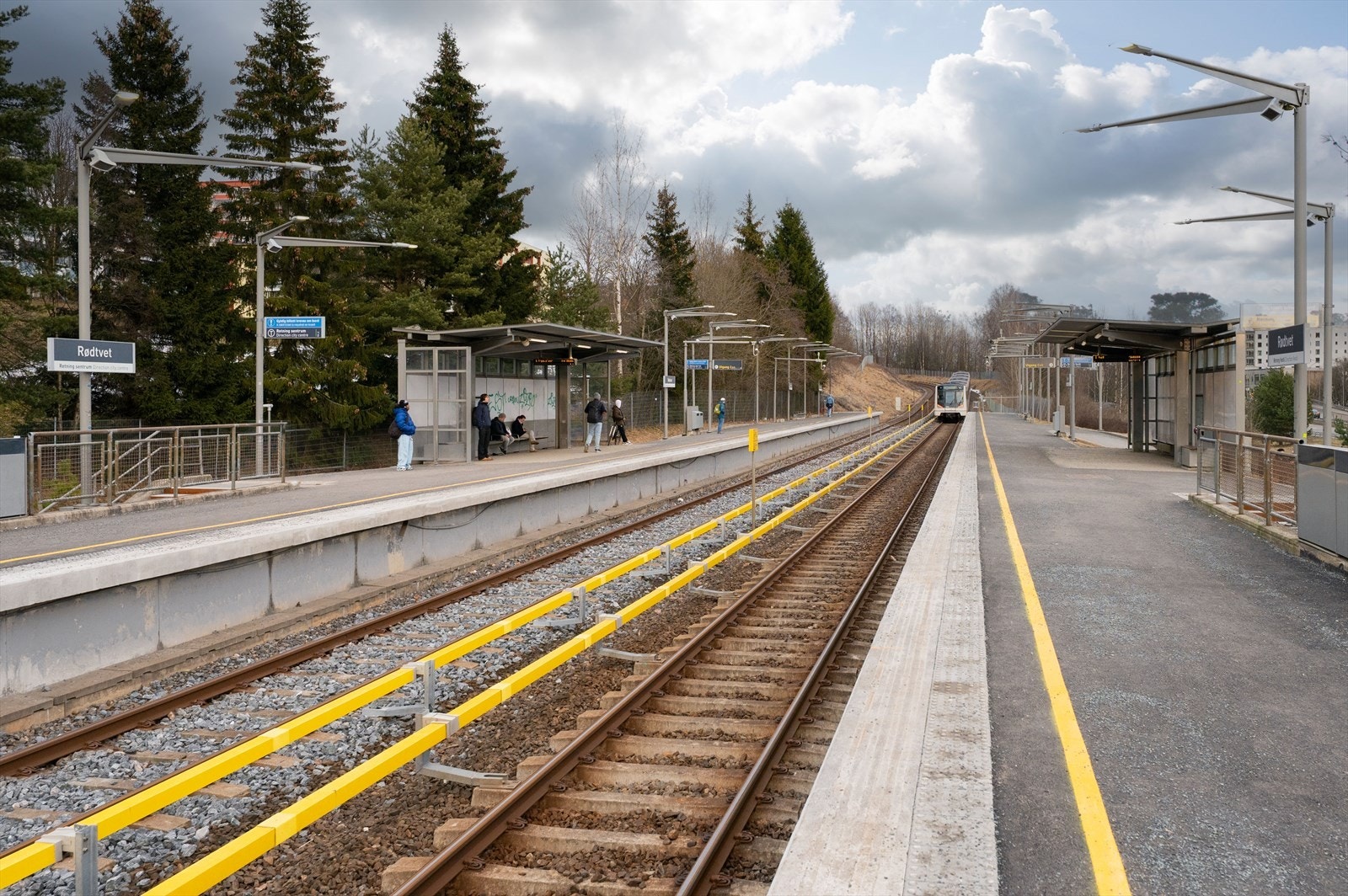 Det er ca. 10 min gange til Rødtvet T-bane. Galleribilde