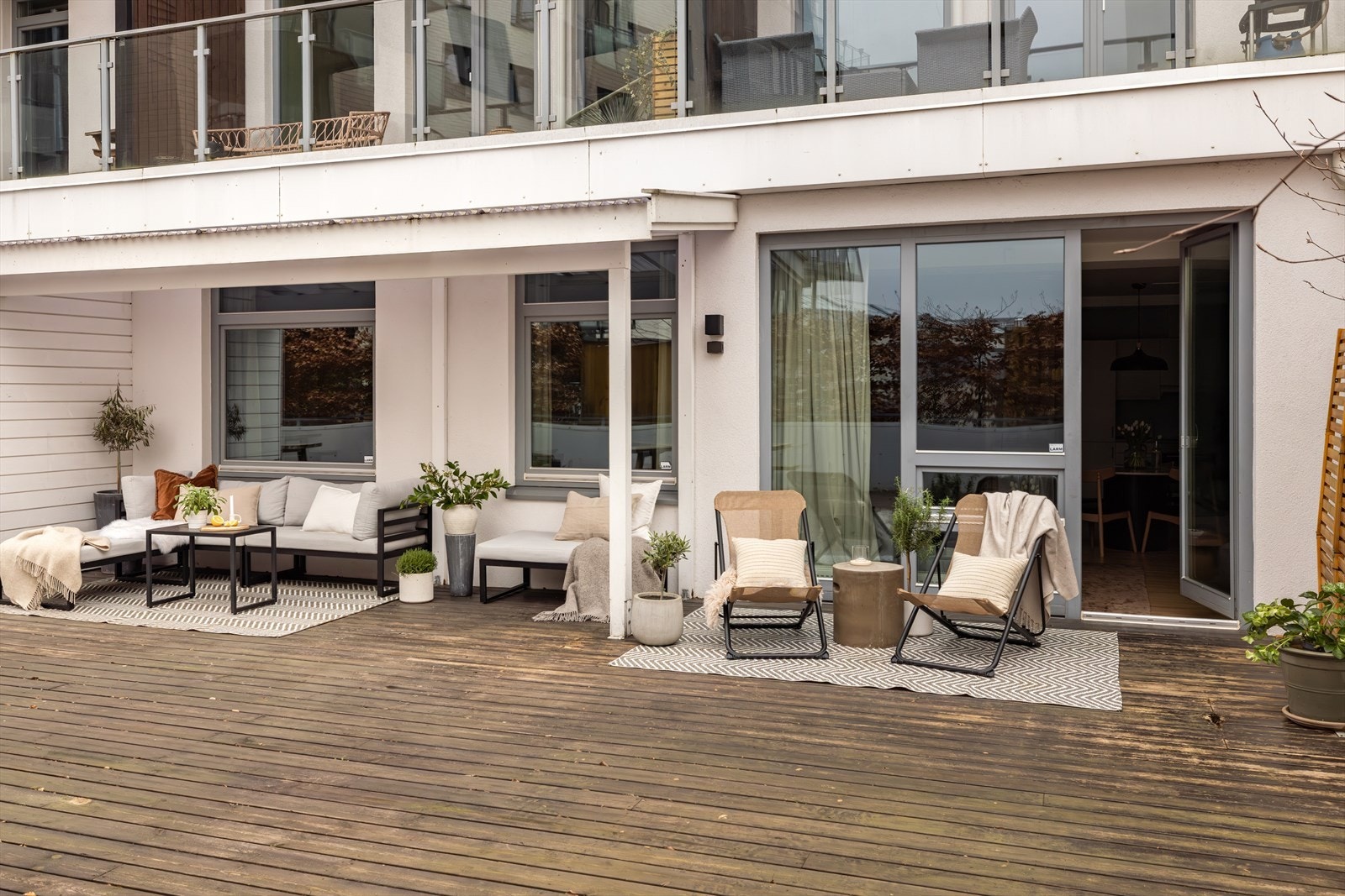 Denne nydelige leiligheten har en flott uteplass på hele 13 kvm - sentralt på Torshov! Galleribilde