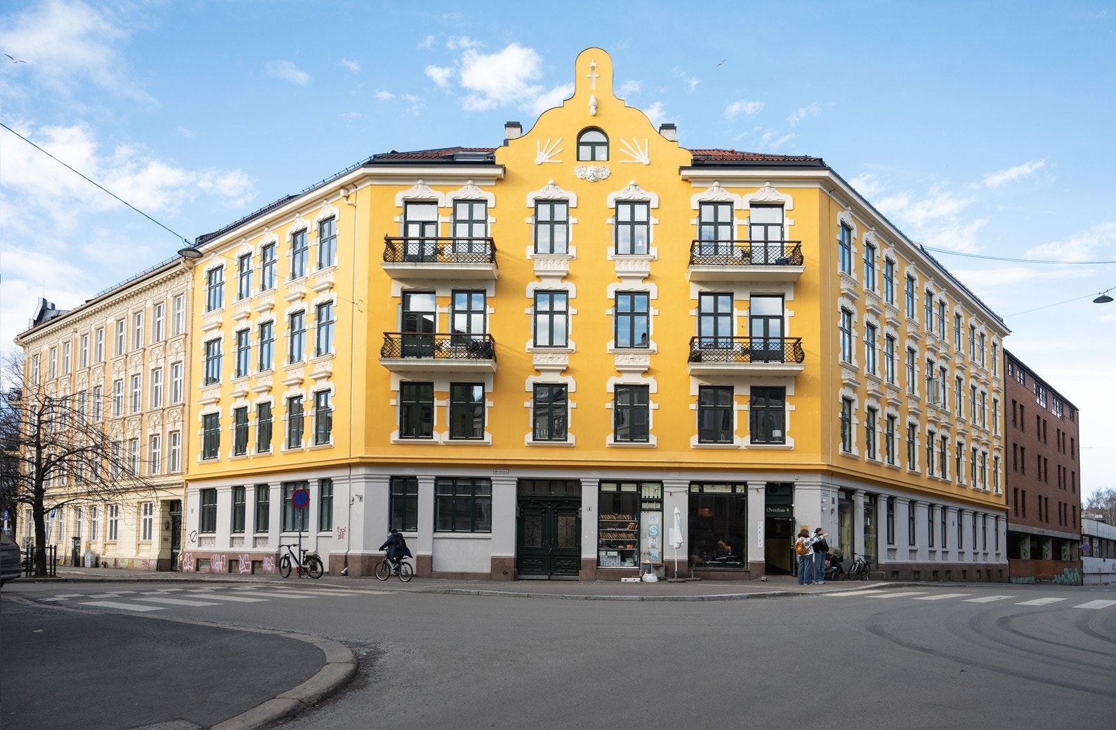 I byggets 1. etasje ligger Babbo Collective, her kan du enkelt hente byens beste steinovnsbrød med tilhørende kaffe. Galleribilde
