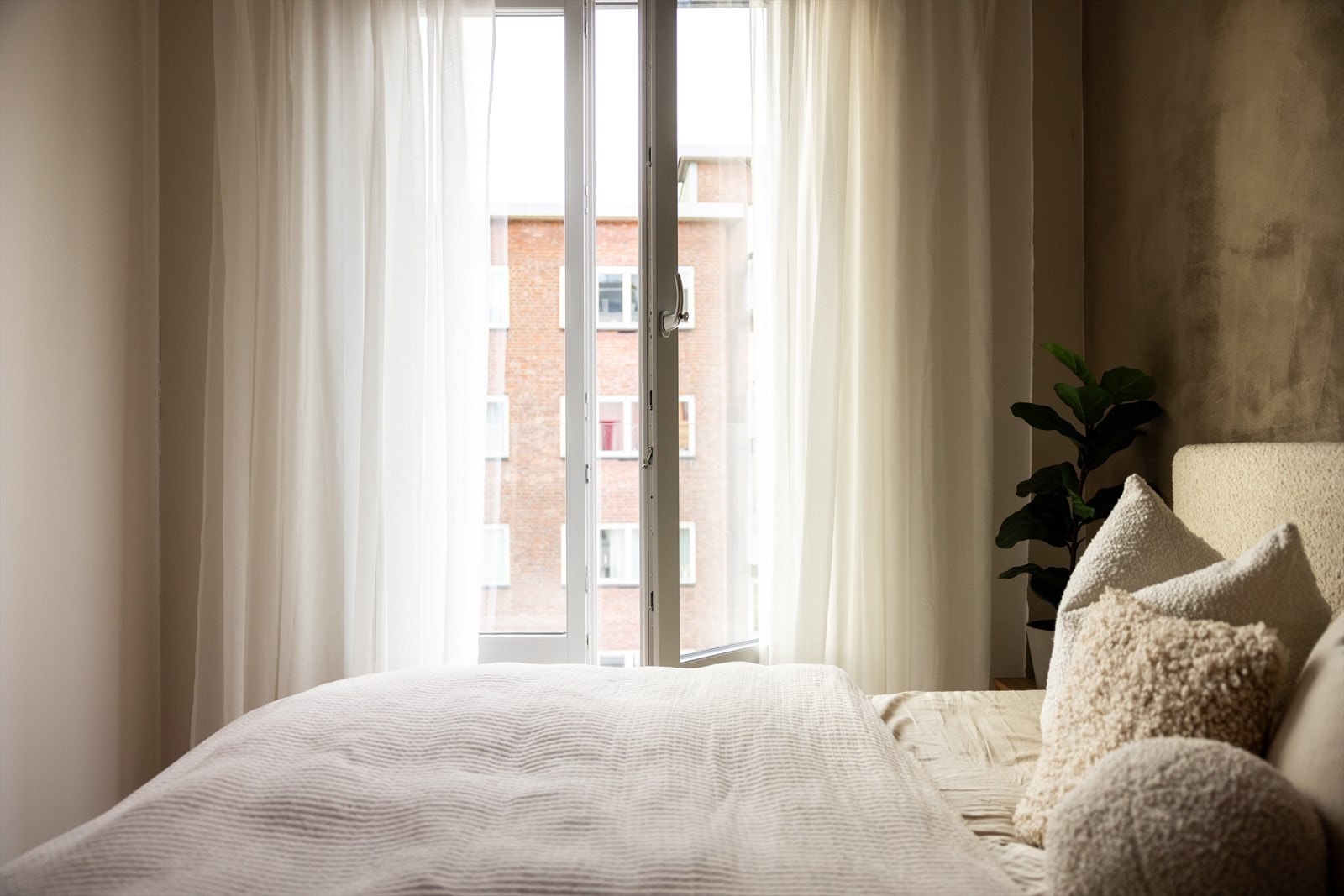 Store vindusflater også på soverommene! Galleribilde