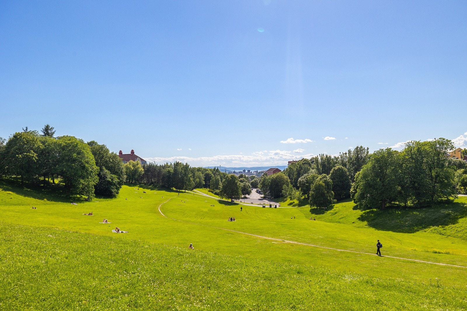 Torshovdalen er et fantastisk grøntområde som ligger rett ved leiligheten. Galleribilde