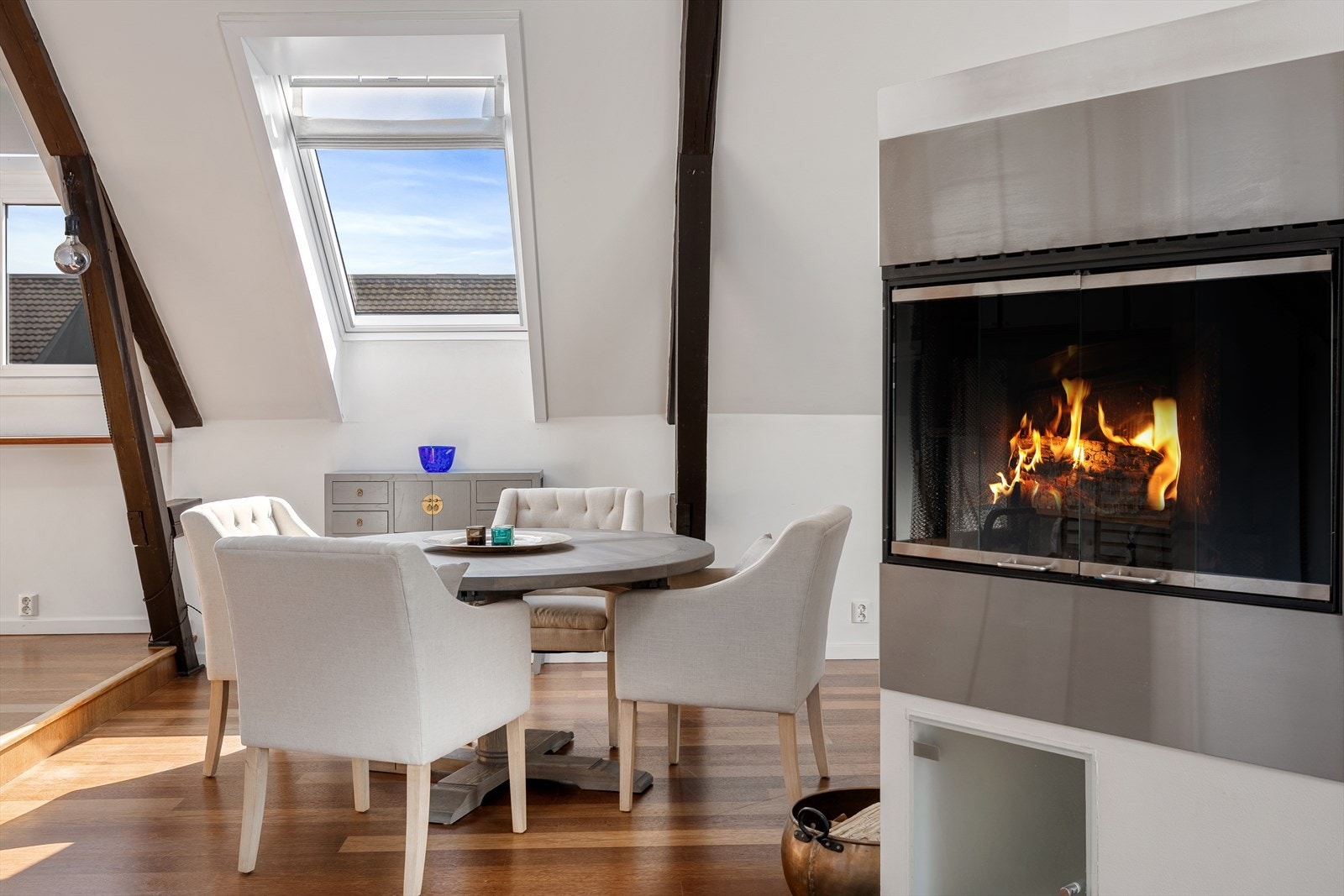 God plass til spisebord Galleribilde