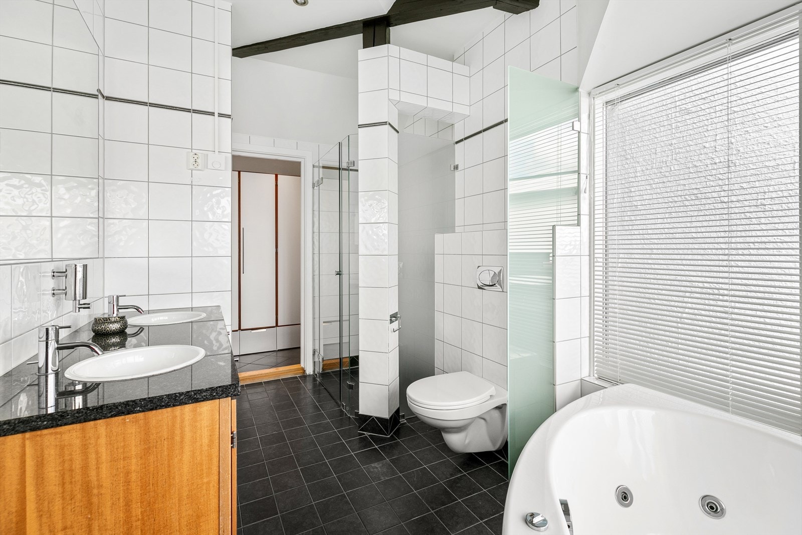 Hovedbad Galleribilde