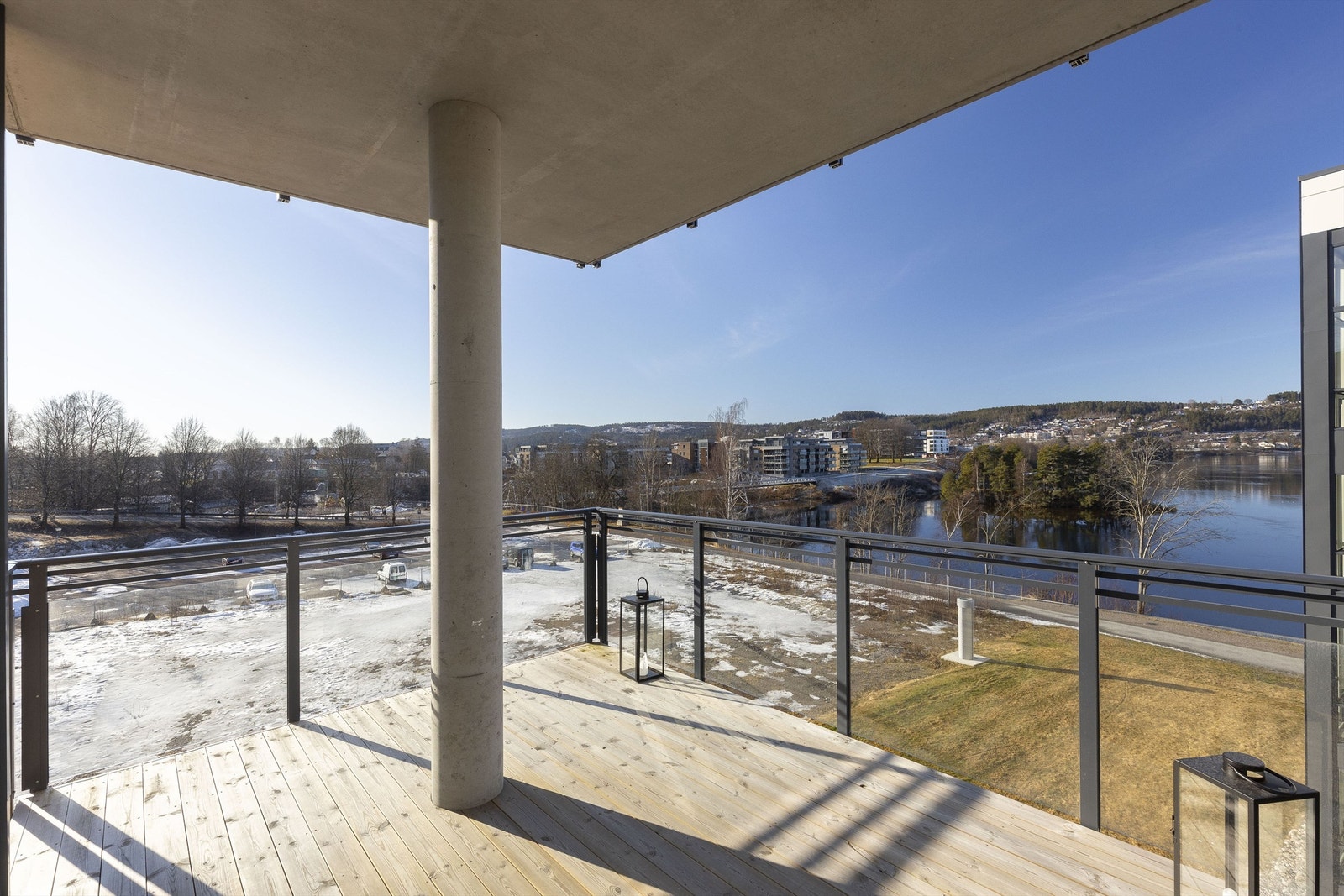 Flott utsikt fra balkongen i 4. etg Galleribilde