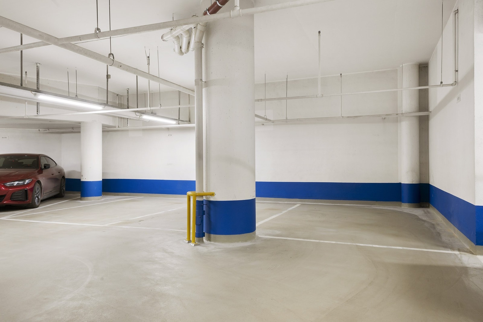 Garasjeplass H702. Galleribilde