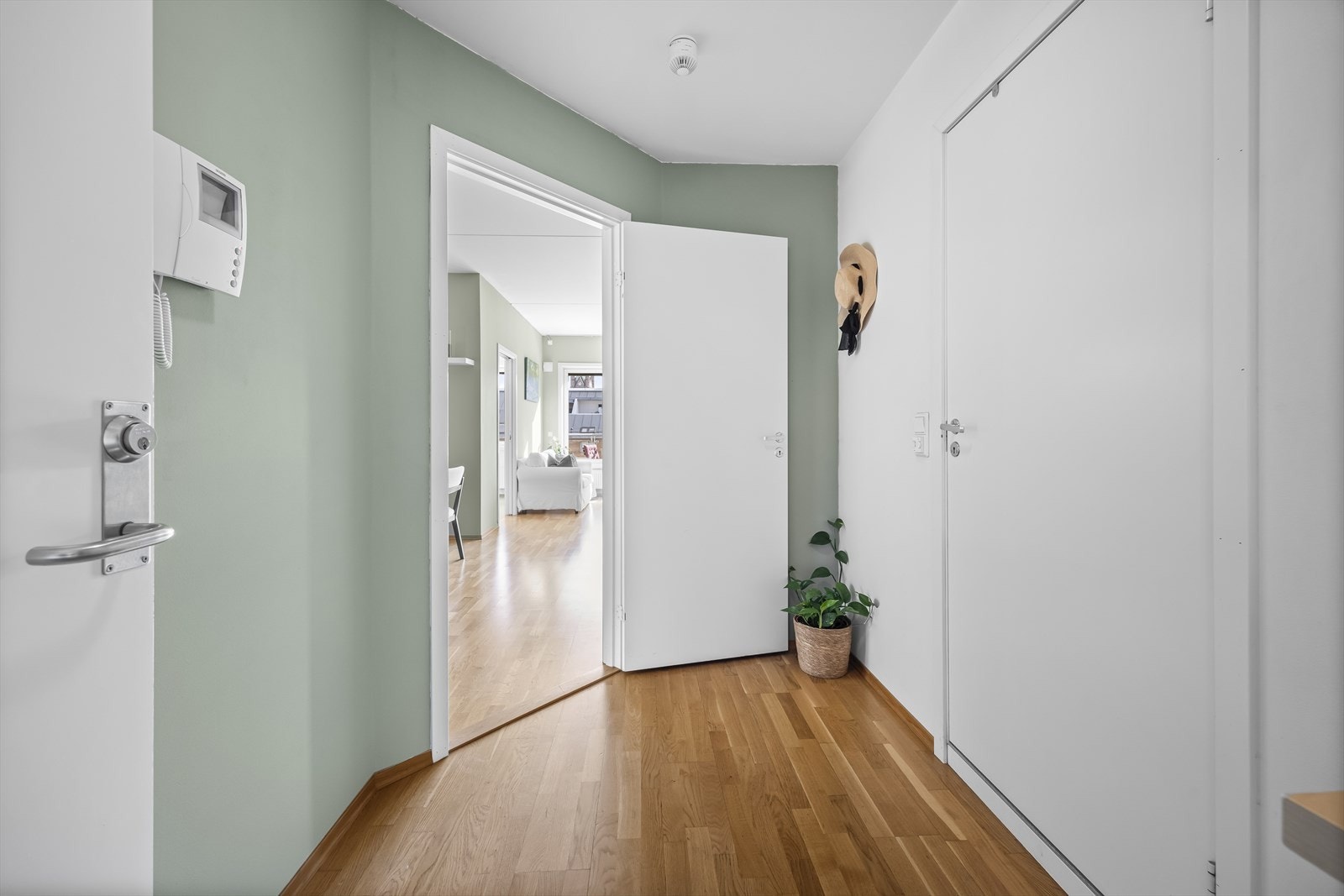 Leiligheten har en innvendig bod på 3,35kvm til venstre i bildet. Galleribilde