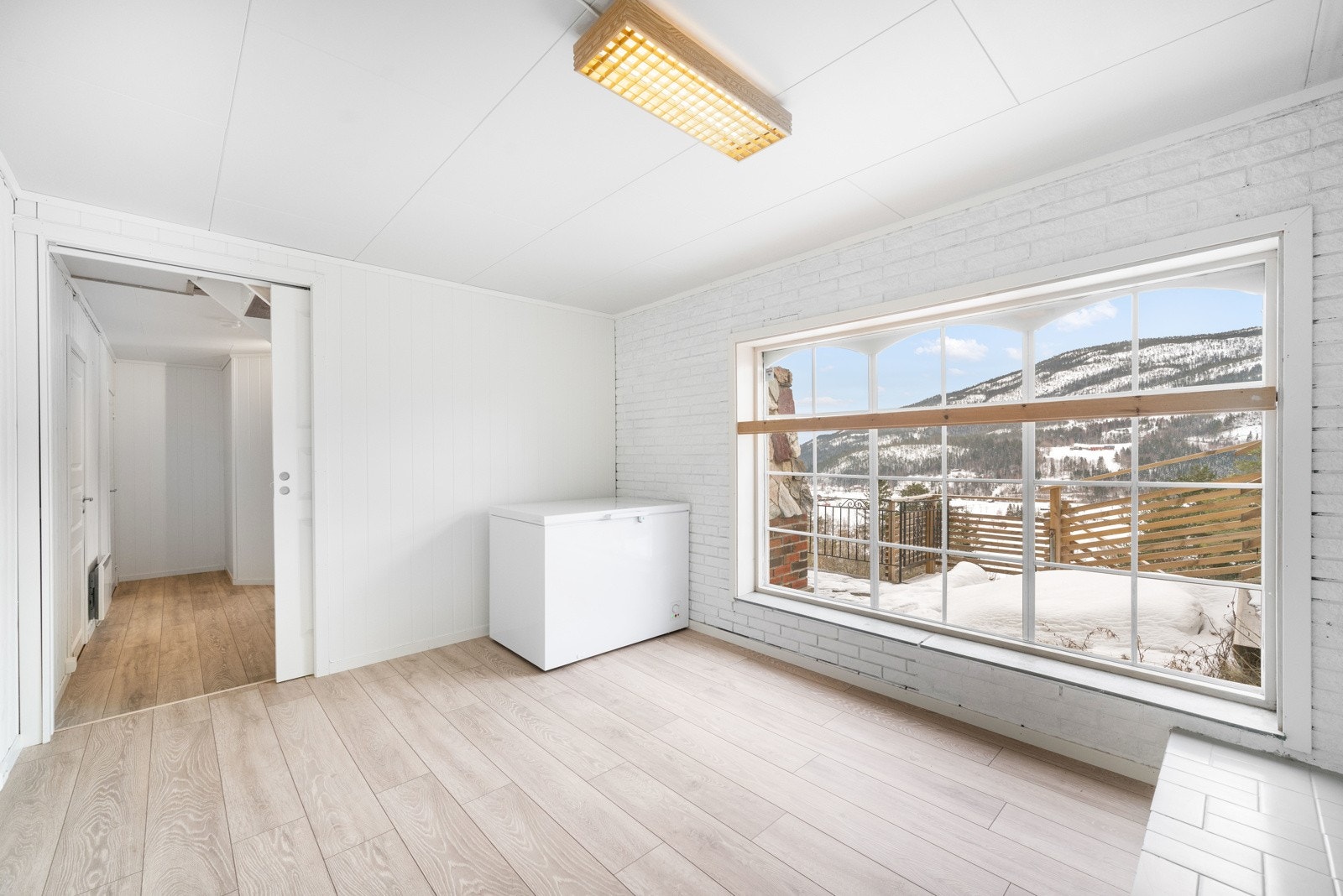 Kjellerstue. Galleribilde