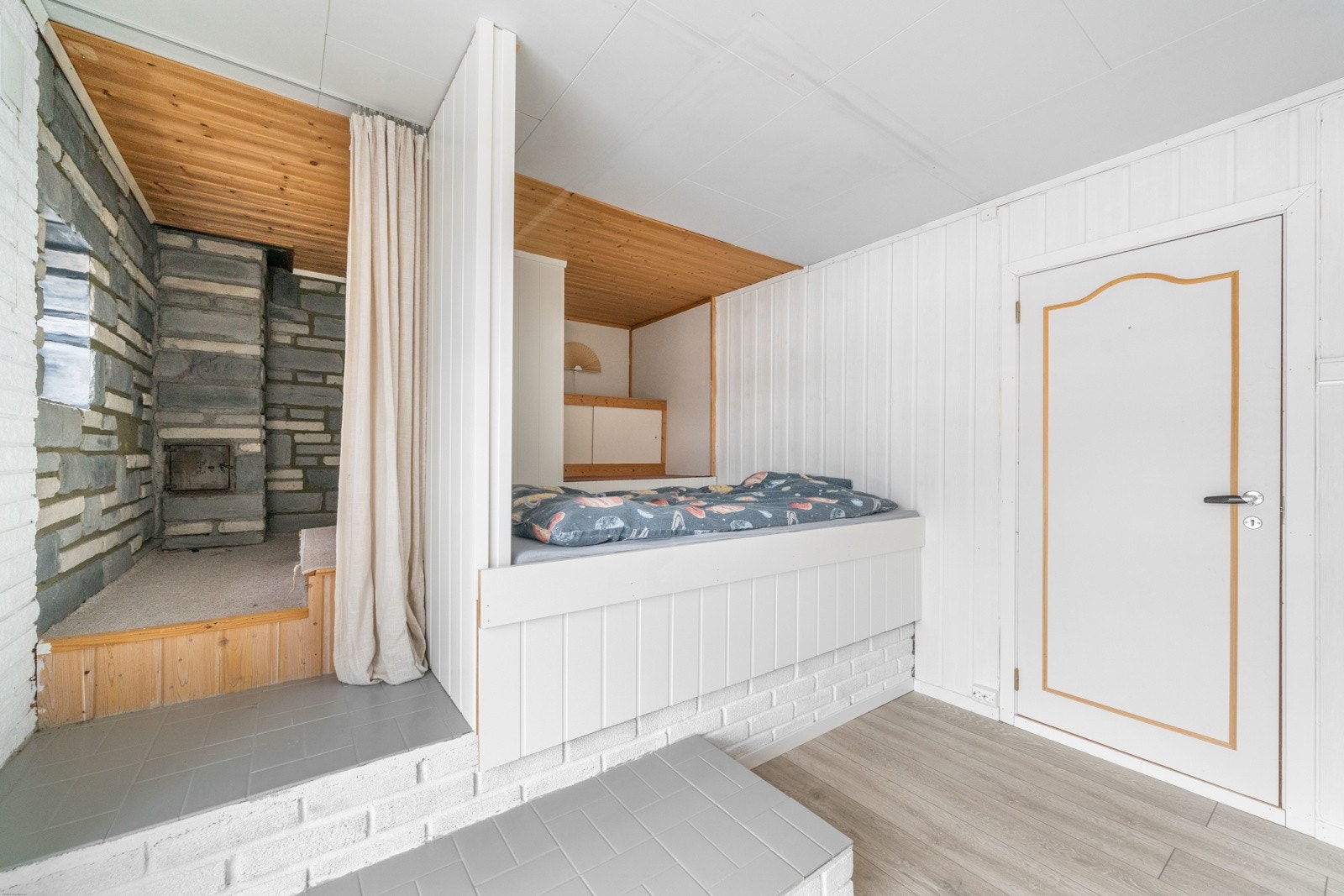 Kjellerstue. Galleribilde