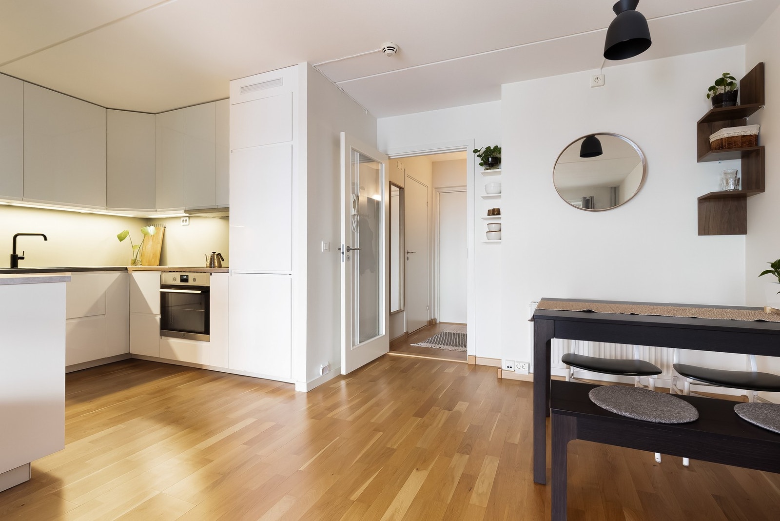 Det er også plass til spisebord. Galleribilde