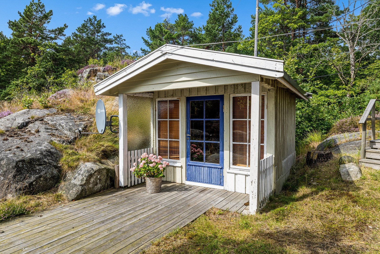 Annekset er innredet og gir et ekstra soverom. Galleribilde