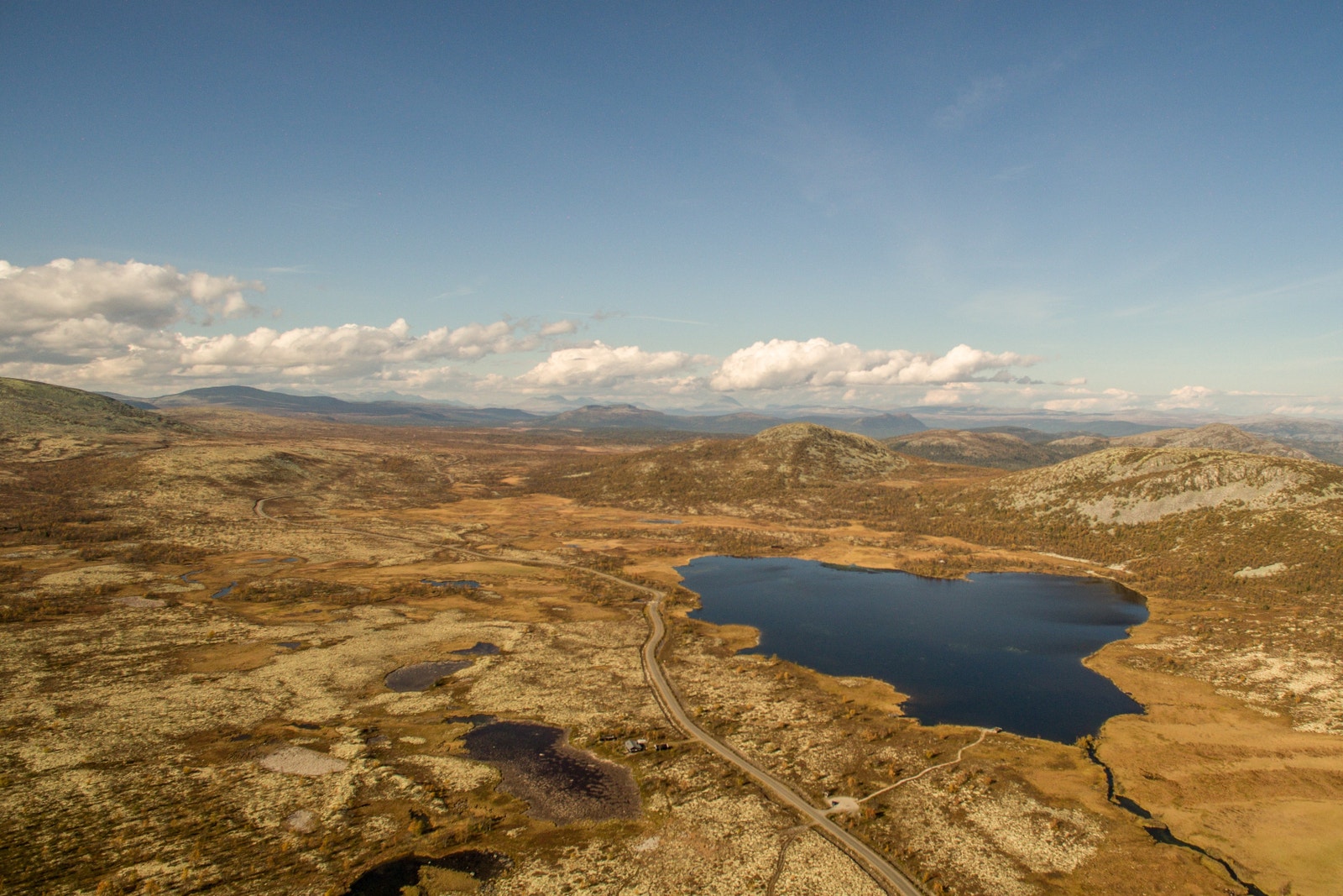 Høyfjell mellom Østerdalen og Gudbrandsdalen. Galleribilde