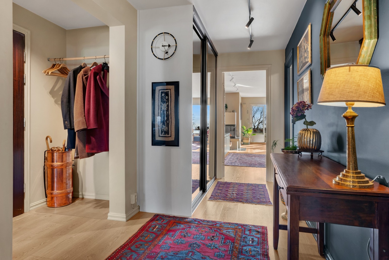 Entré/ Hall Galleribilde