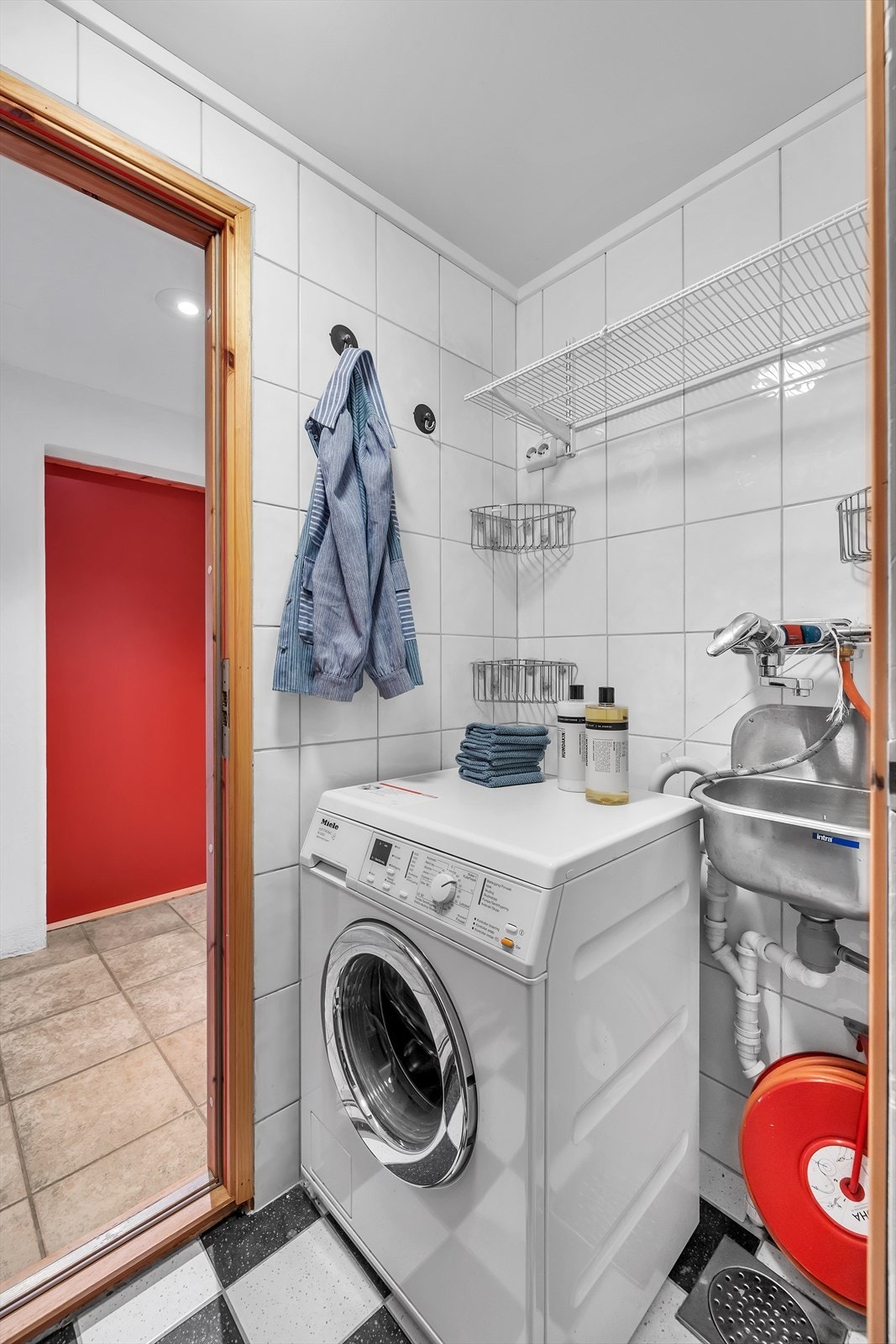 Vaskerom Galleribilde