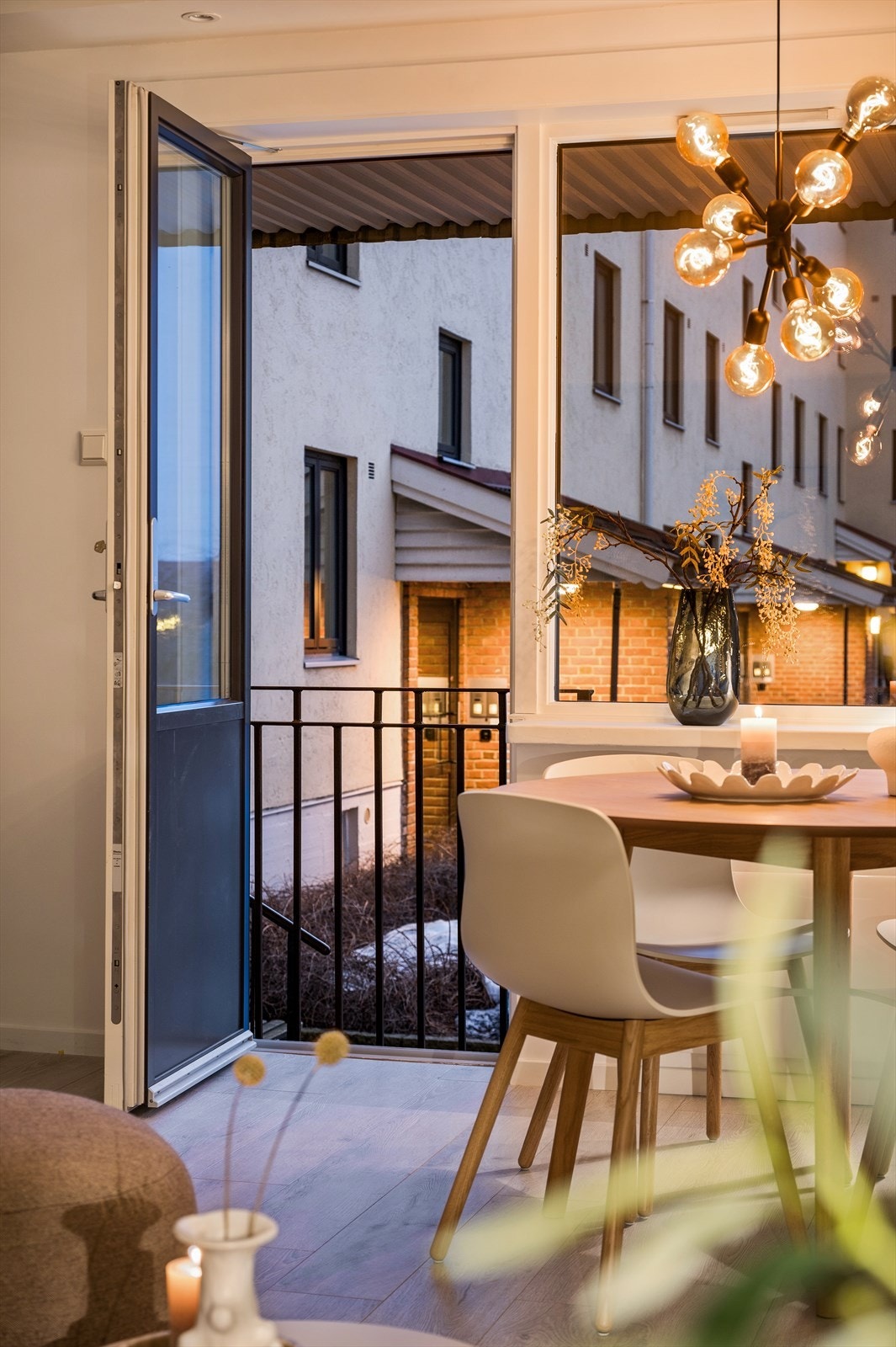 Vinduer og balkongdør er nye fra 2018. Galleribilde