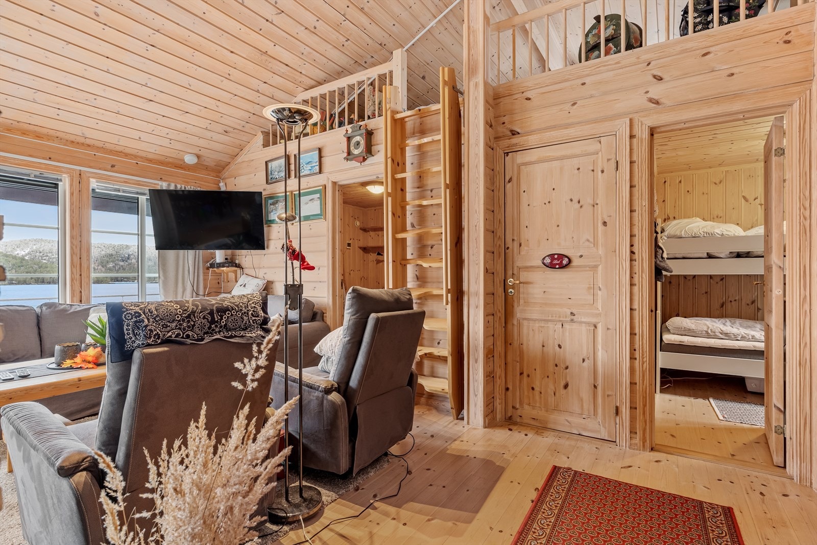 Hyggelig hems område for de små eller for oppbevaring? Galleribilde