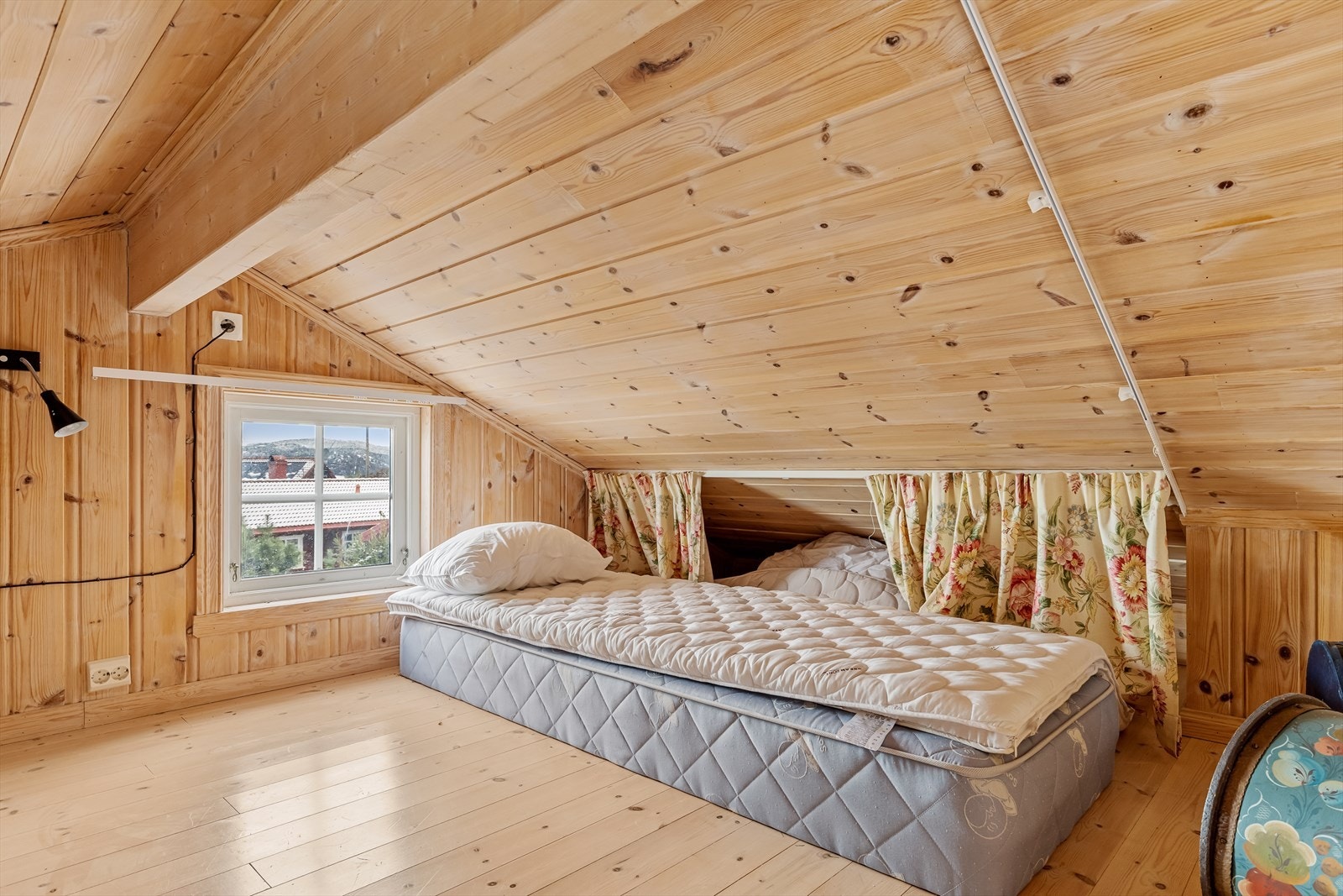 Ikke målbart areal: Hems: 13 kvm Galleribilde