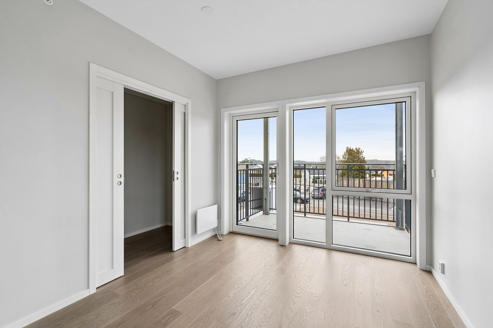 Hovedsoverom med walk-in closet Galleribilde