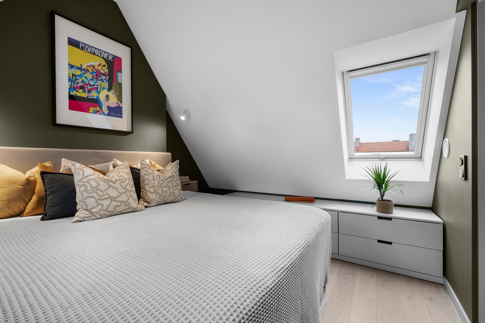 Soverom på mezaninen er bygget av eier (ikke godkjent for varig opphold) Galleribilde