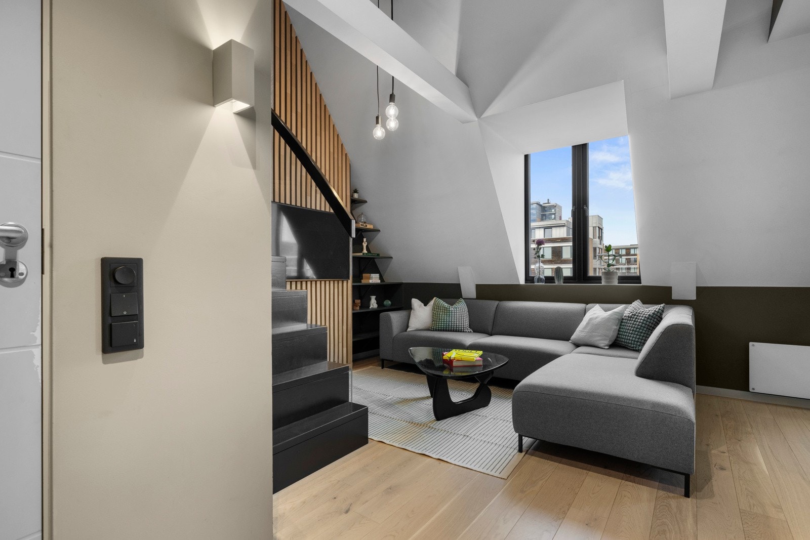 Koselig delikat tv krok. Galleribilde