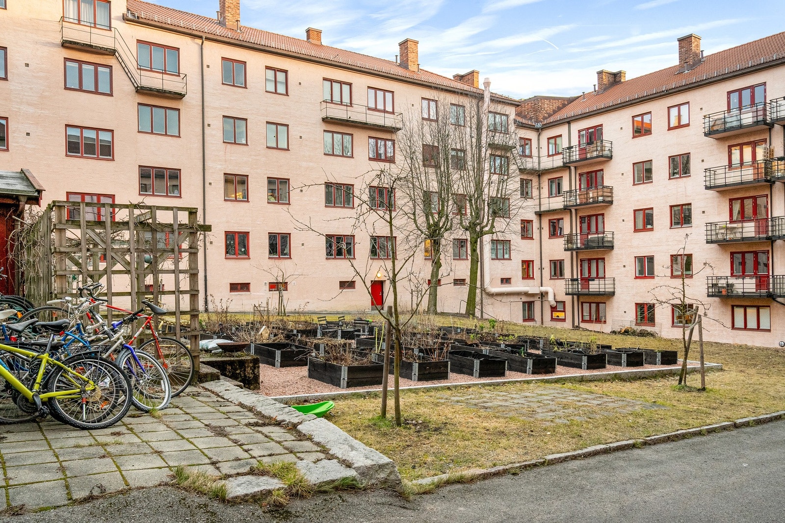 Aksjelaget er kjent for å ha hyggelige gårdsrom med god utnyttelse av fellesområdene. Galleribilde