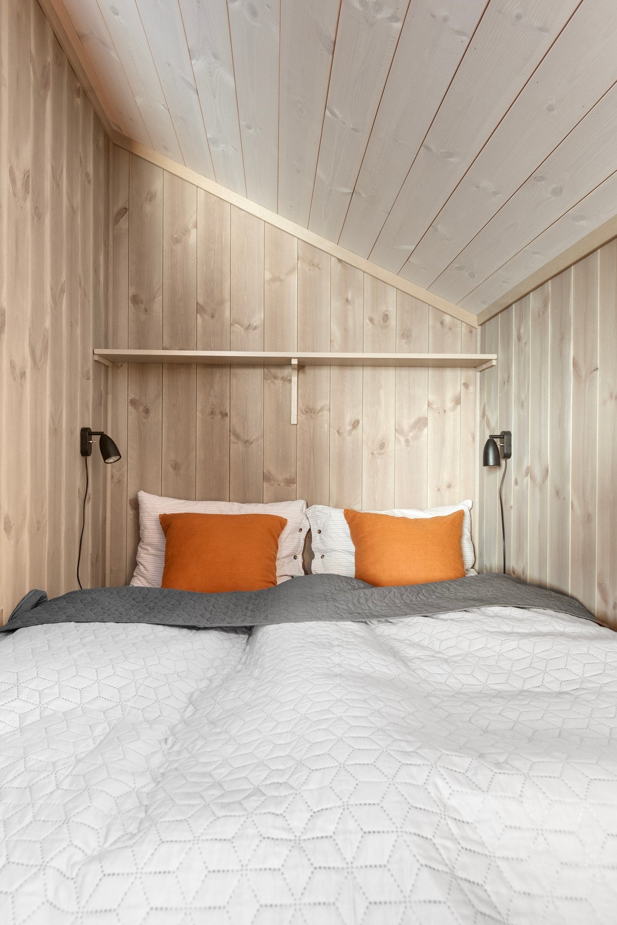 Soverom IV. Hytta har 10 sengeplasser slik den er innredet i dag med dobbeltsenger Galleribilde