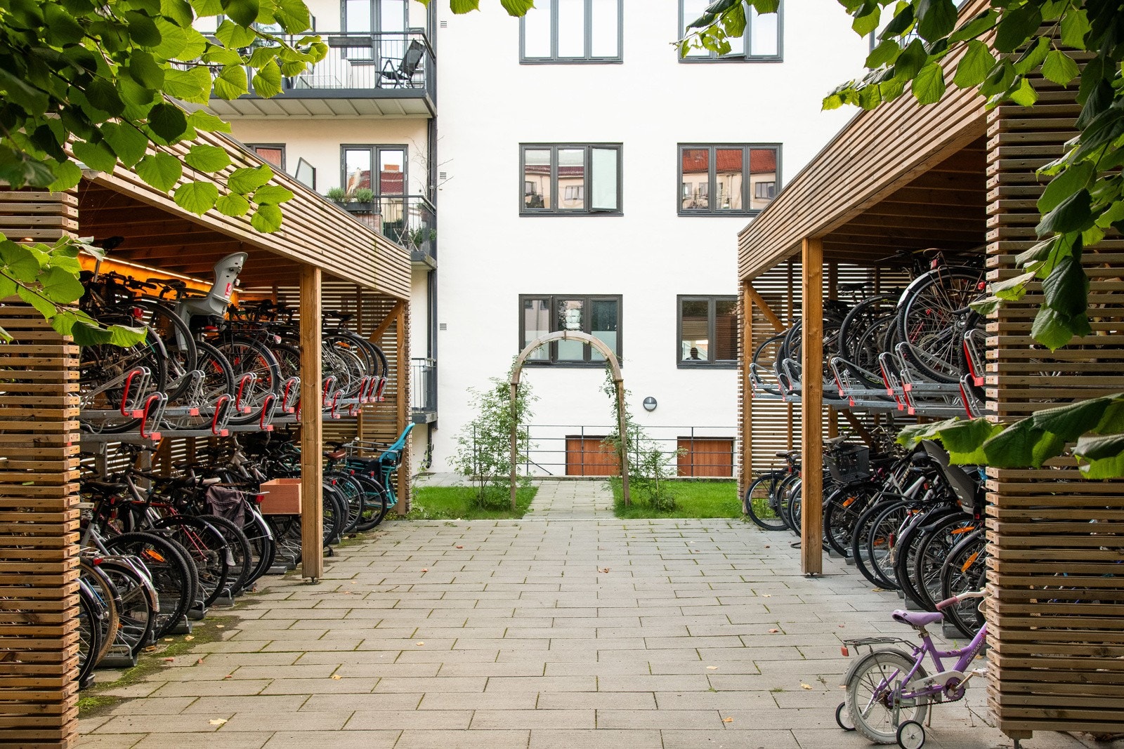 Sykkelparkering er det mildt sagt mye av. Galleribilde