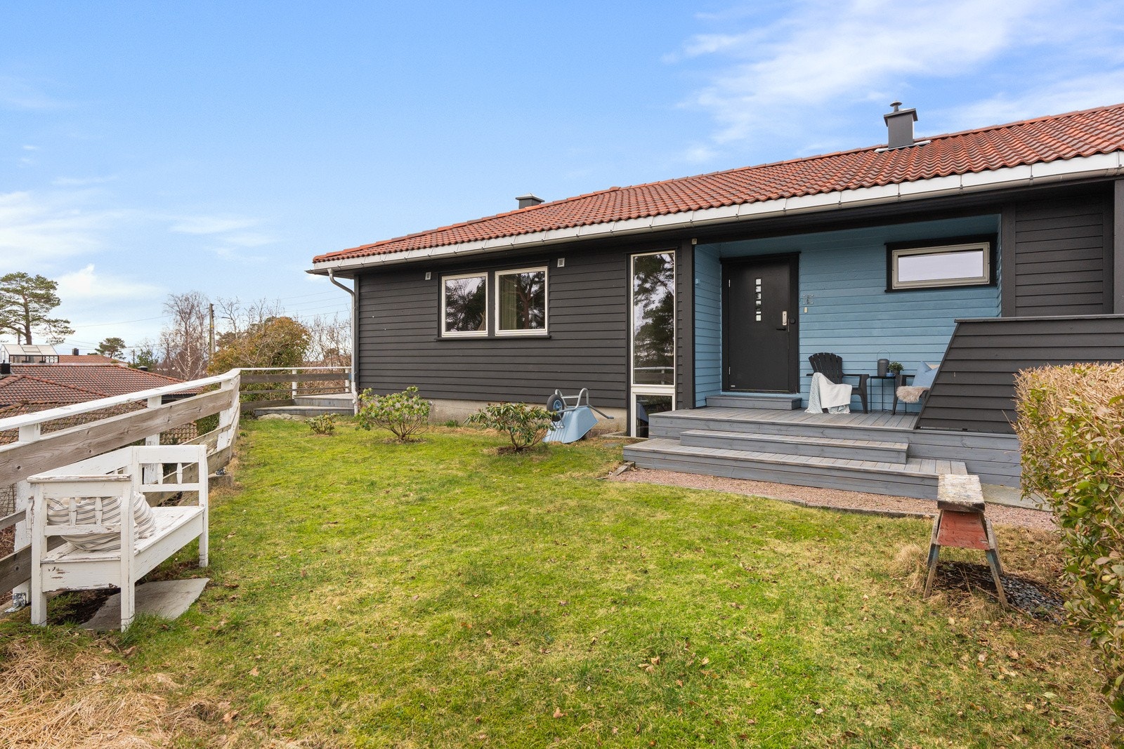 Vinduer og dører er fra 2013-2017 Galleribilde