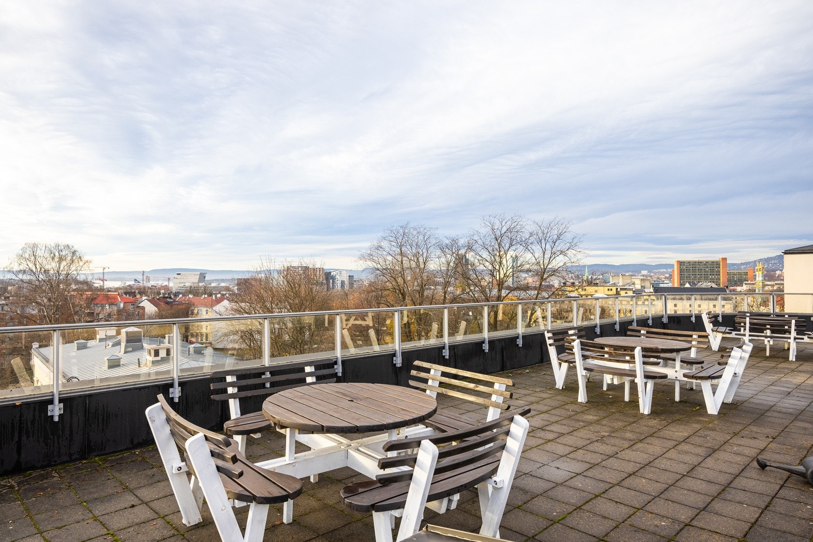 - Flere sittegrupper til fri benyttelse for beboerne - Galleribilde