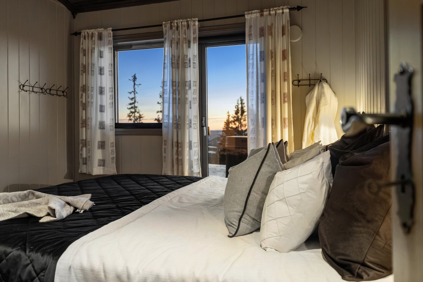 Mastersoverom med eget bad Galleribilde