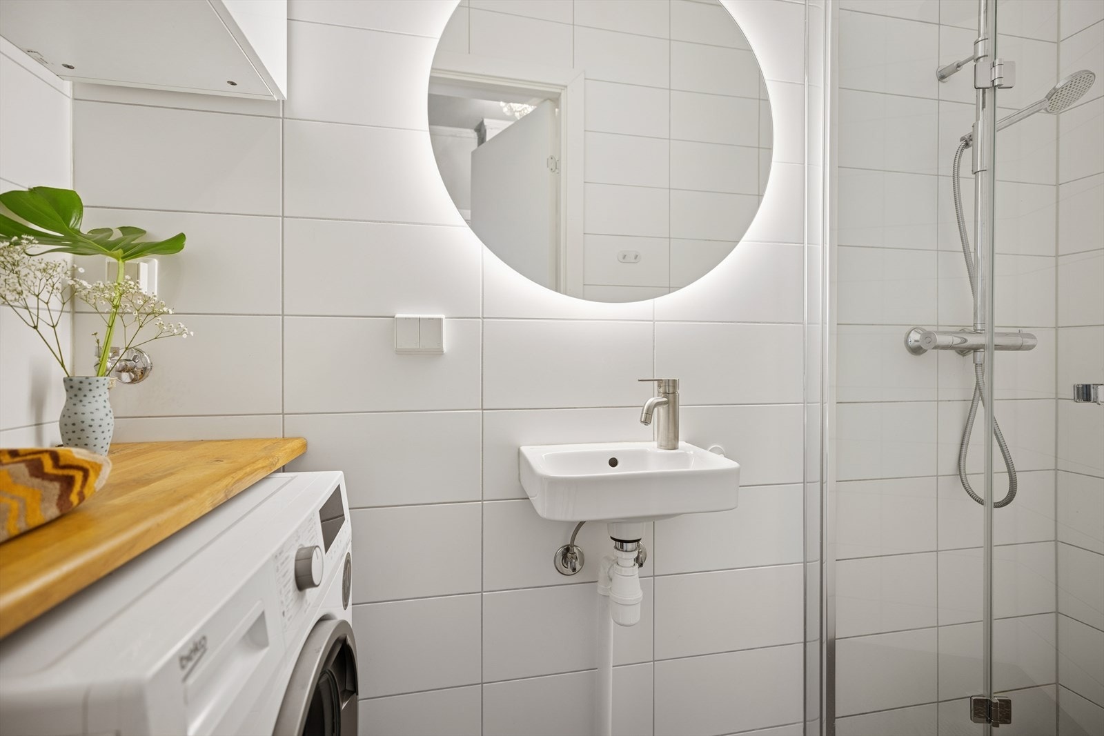 Pent flislagt bad som ble pusset opp i 2021 av fagpersoner. Galleribilde