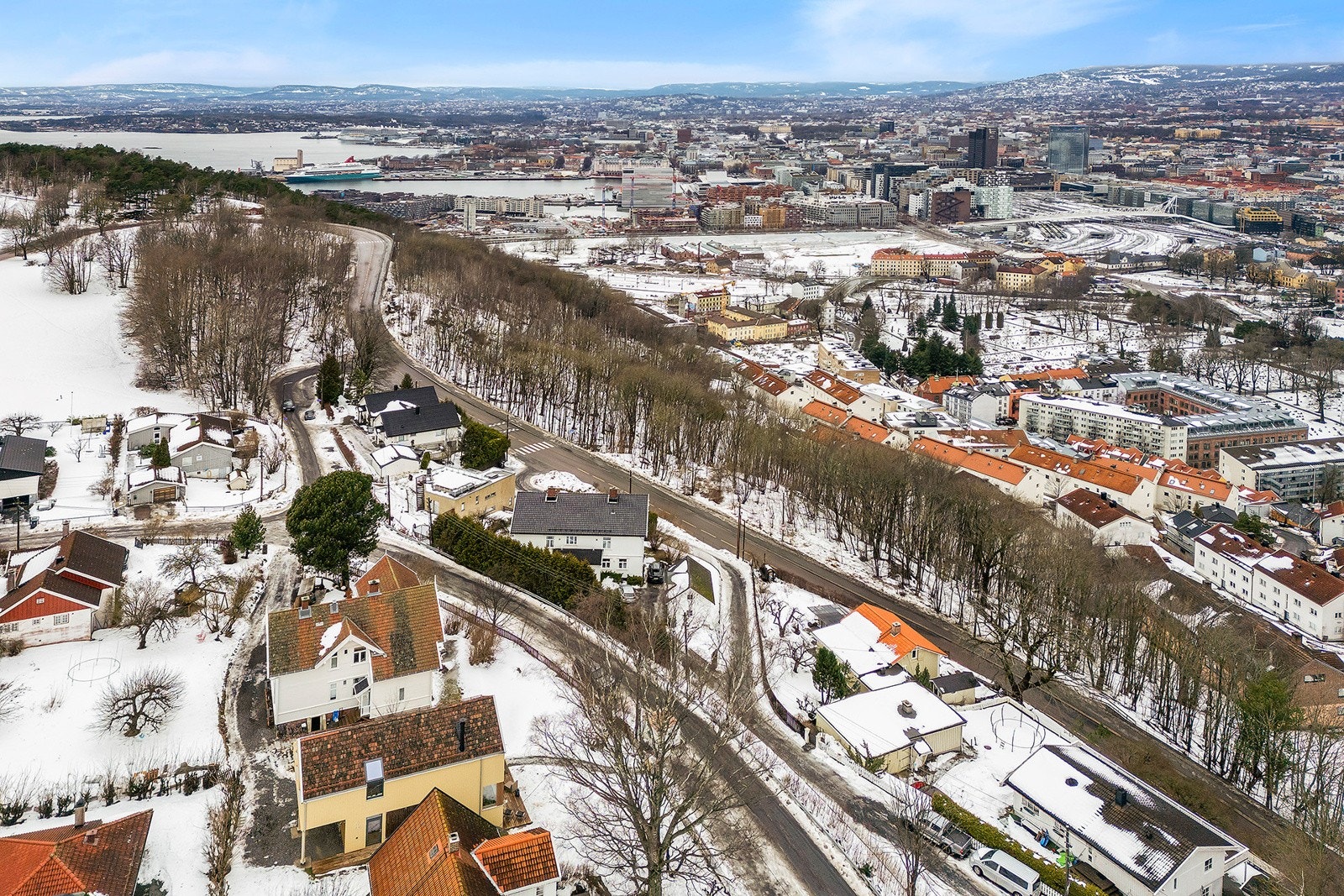 Fra boligen er det kort vei til sentrum, gamlebyen og Sørenga. Galleribilde