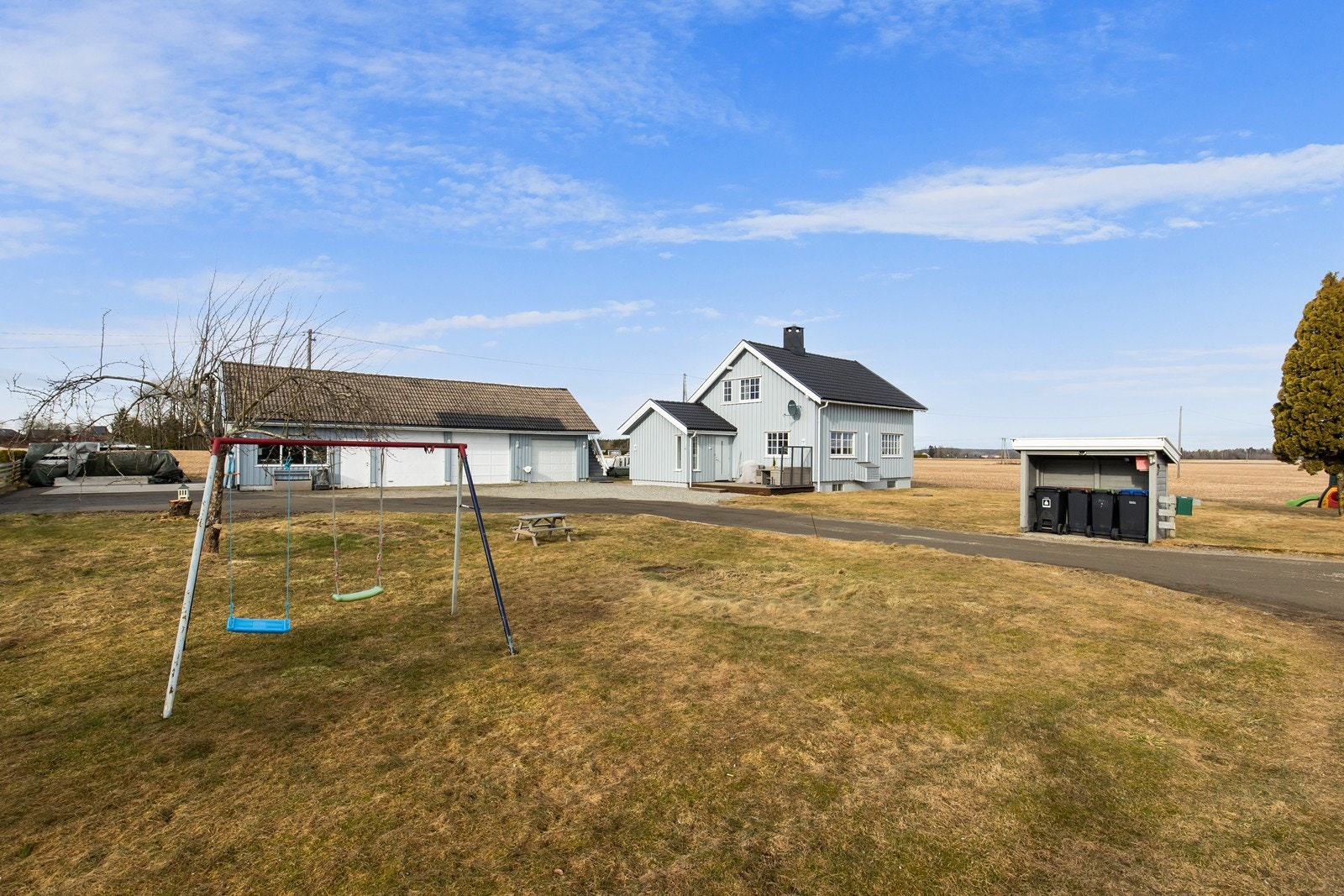 Velkommen til Tosebydaveien 325! Galleribilde