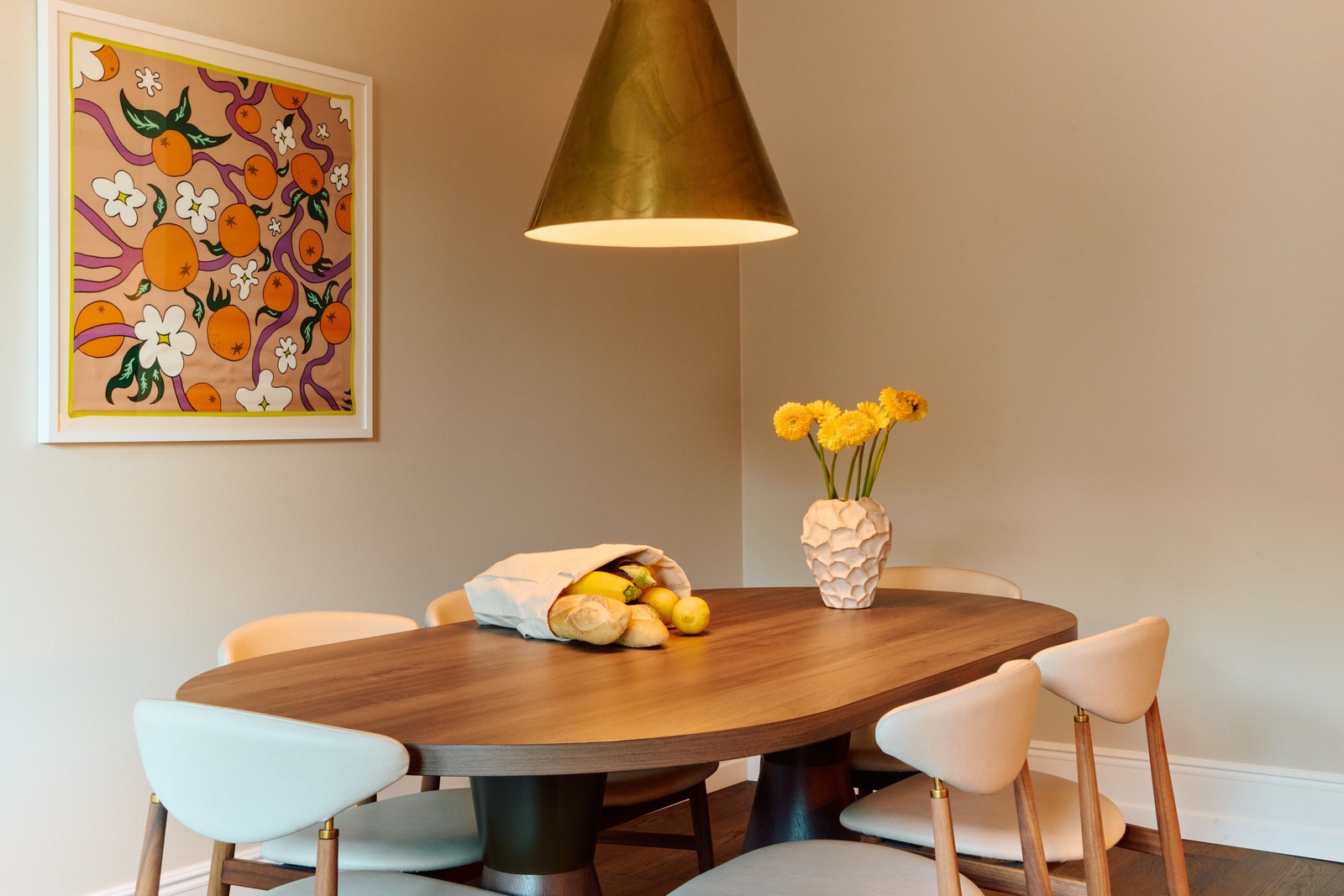 Spisebord og -stoler Galleribilde