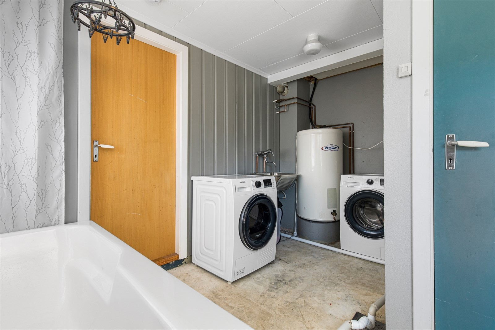 Vaskerom Galleribilde