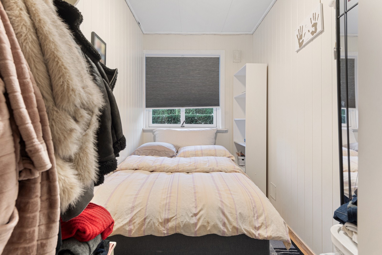 Rommet benyttes i dag til soverom, men er ikke godkjent til varig opphold Galleribilde