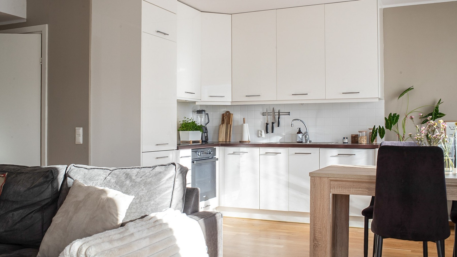 Husk å ha finansieringsbeviset på plass til visning. Galleribilde