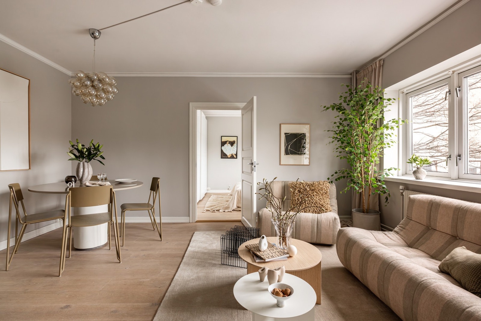 Her får du gjennomgående god standard og rom med lys og luftig atmosfære. Galleribilde