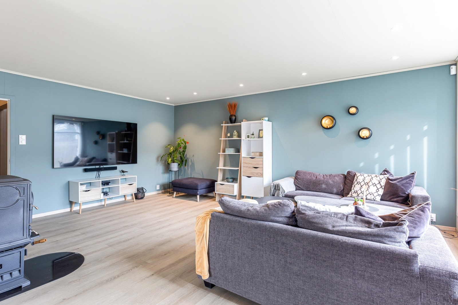 Utstrakt bruk av downligths Galleribilde