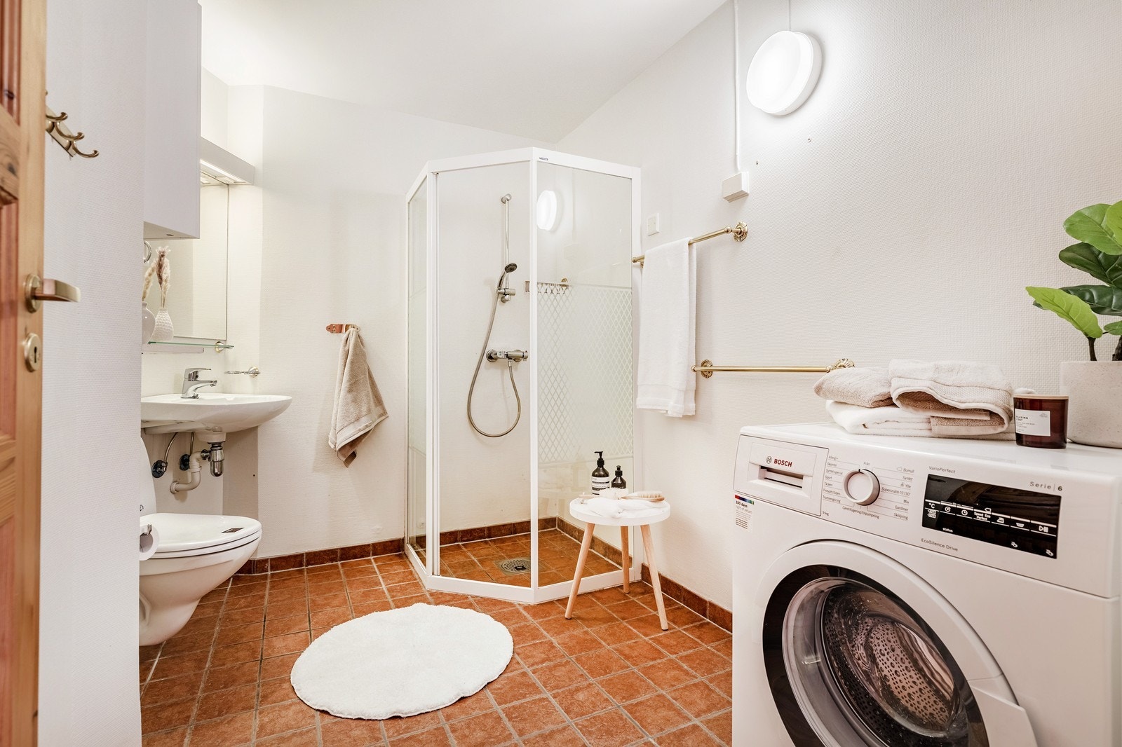 Romslig bad Galleribilde