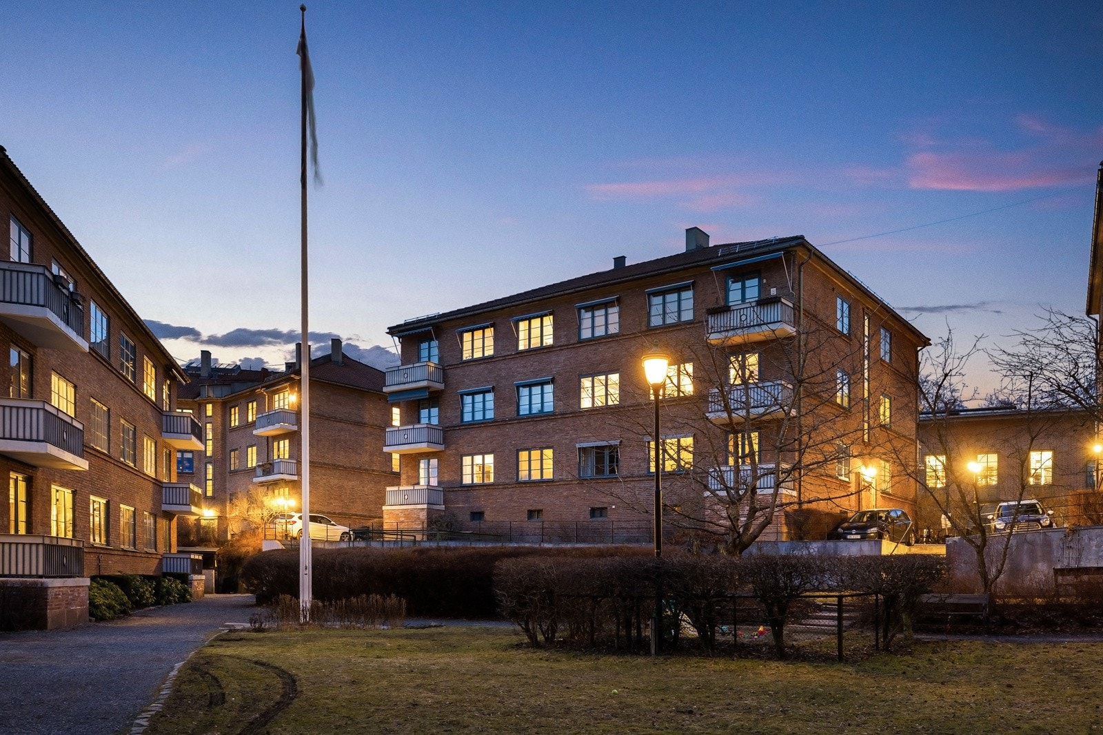 Sameiet Langaardløkken består av 82 boligseksjoner og 2 næringsseksjoner og er et meget veldrevent sameie. Galleribilde