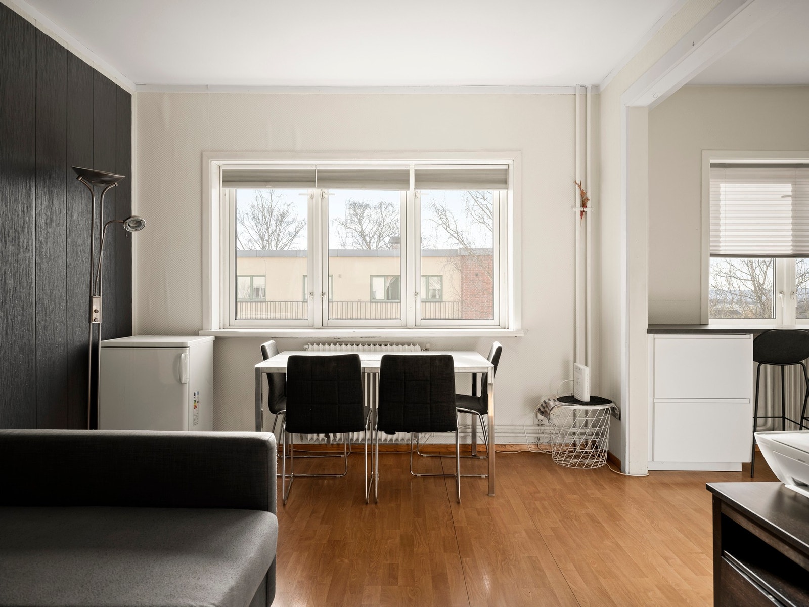 God standard med nyere kjøkken (2019) og bad (2018), samt oppgradert elektrisk anlegg i 2020. Galleribilde