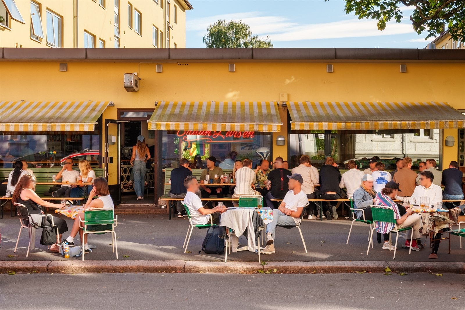 Bruun-Larsen - ca. 13 min gange Galleribilde