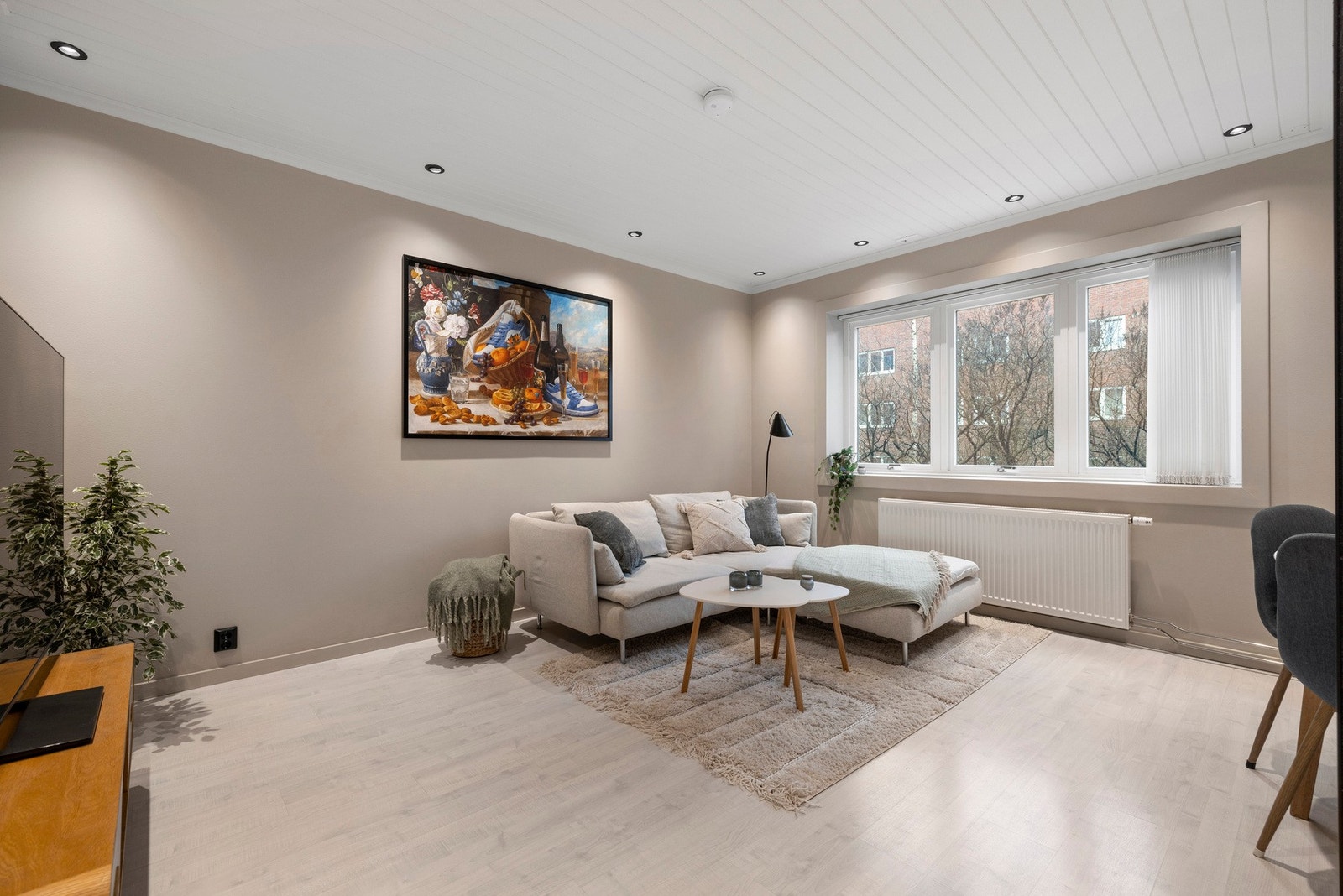 Her får du en leilighet med lys og gjennomgående planløsning og god størrelse på rommene. Galleribilde