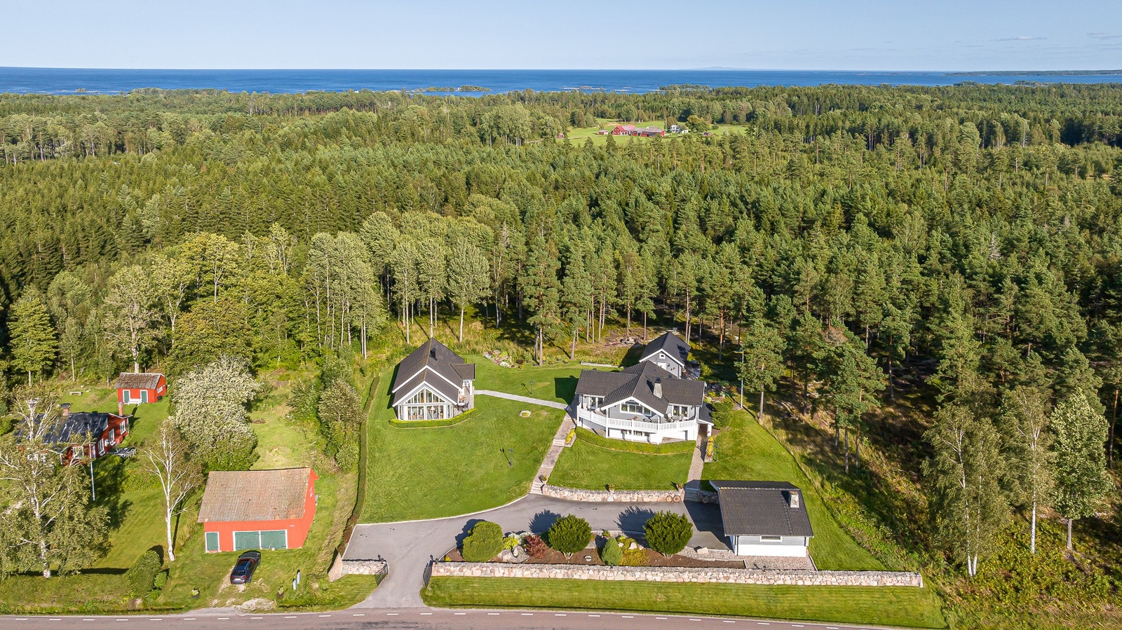 Vy mot Ängenäs 1 och Vänern Galleribilde