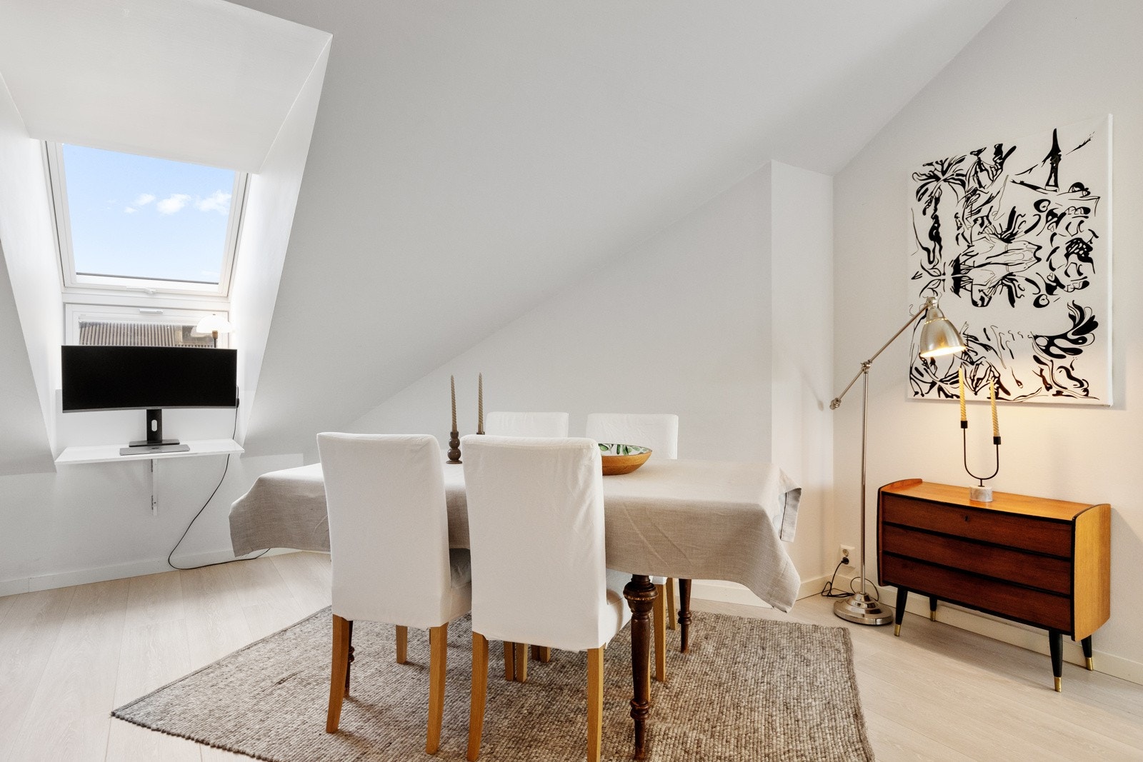 Her er det plass til spisebord Galleribilde