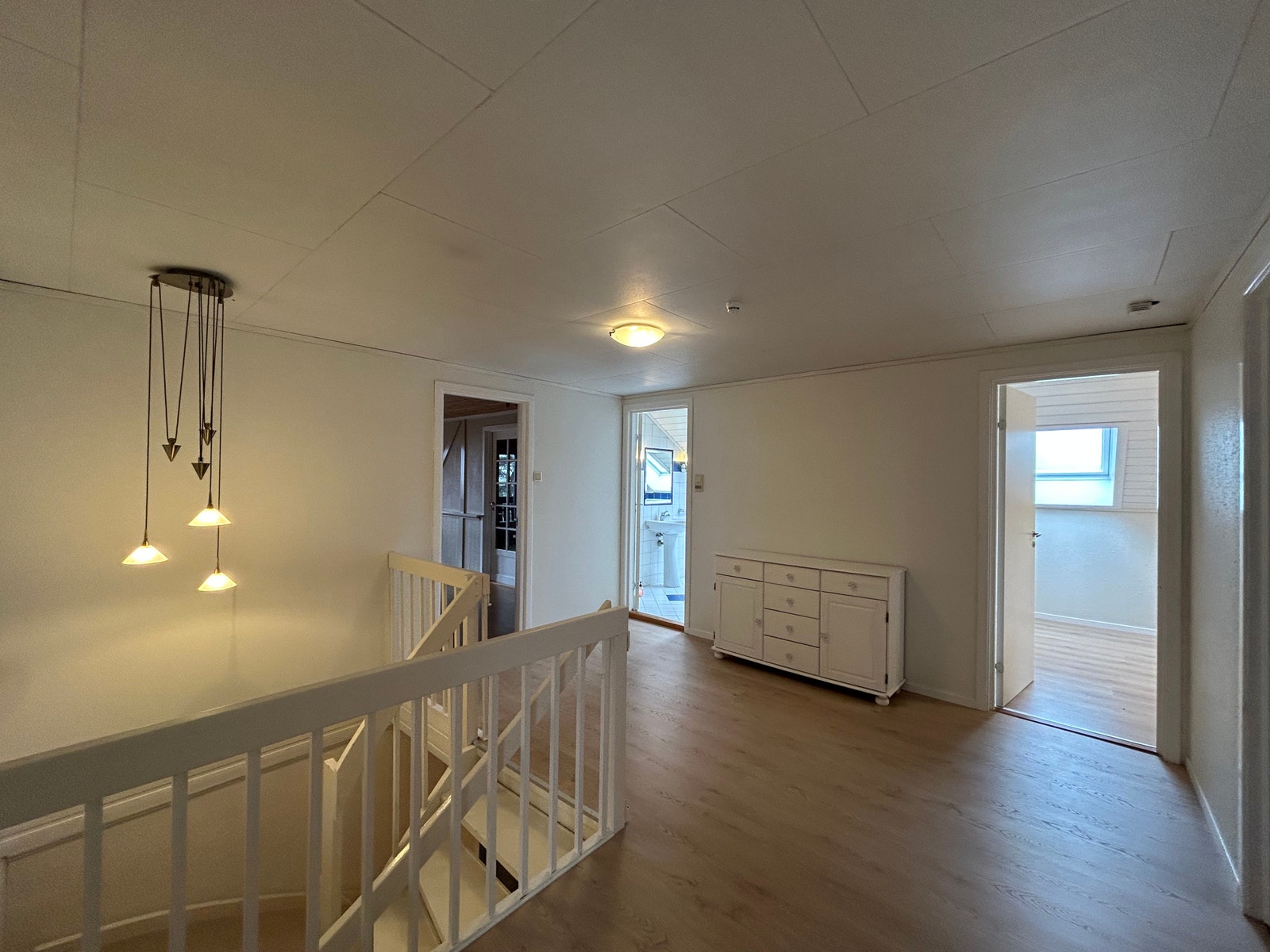 Gang i 2 etg. Galleribilde