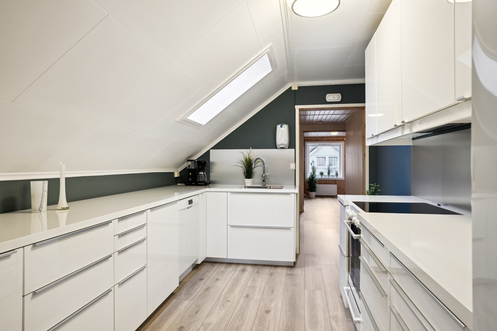 Kjøkken i leilighet Galleribilde